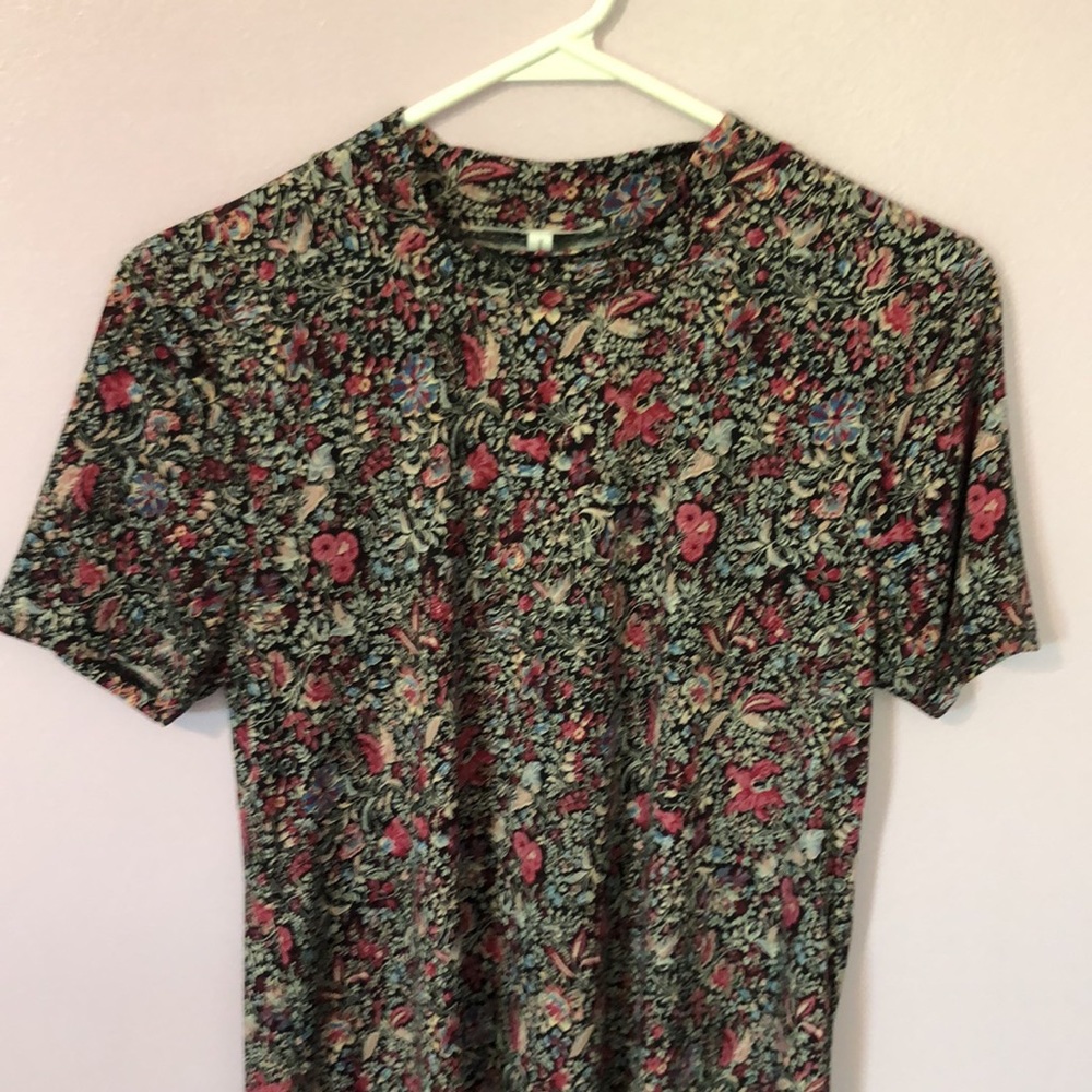 Bcbgeneration Floral Patterned Short-Sleeve Flowy… - image 4